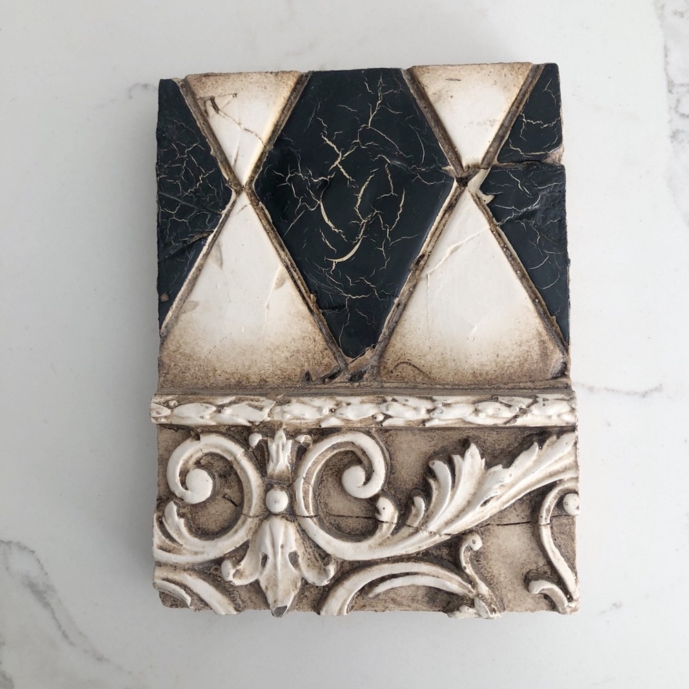 Sid Dickens Retired Harlequin Memory Tile S-29